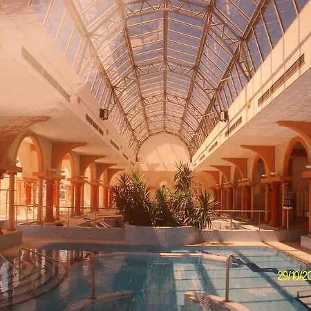 Daire Cure Avec Acces Direct Thermes *