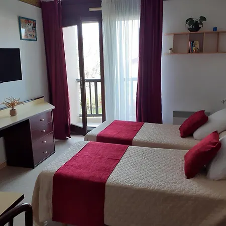 Cure Avec Acces Direct Thermes Apartment